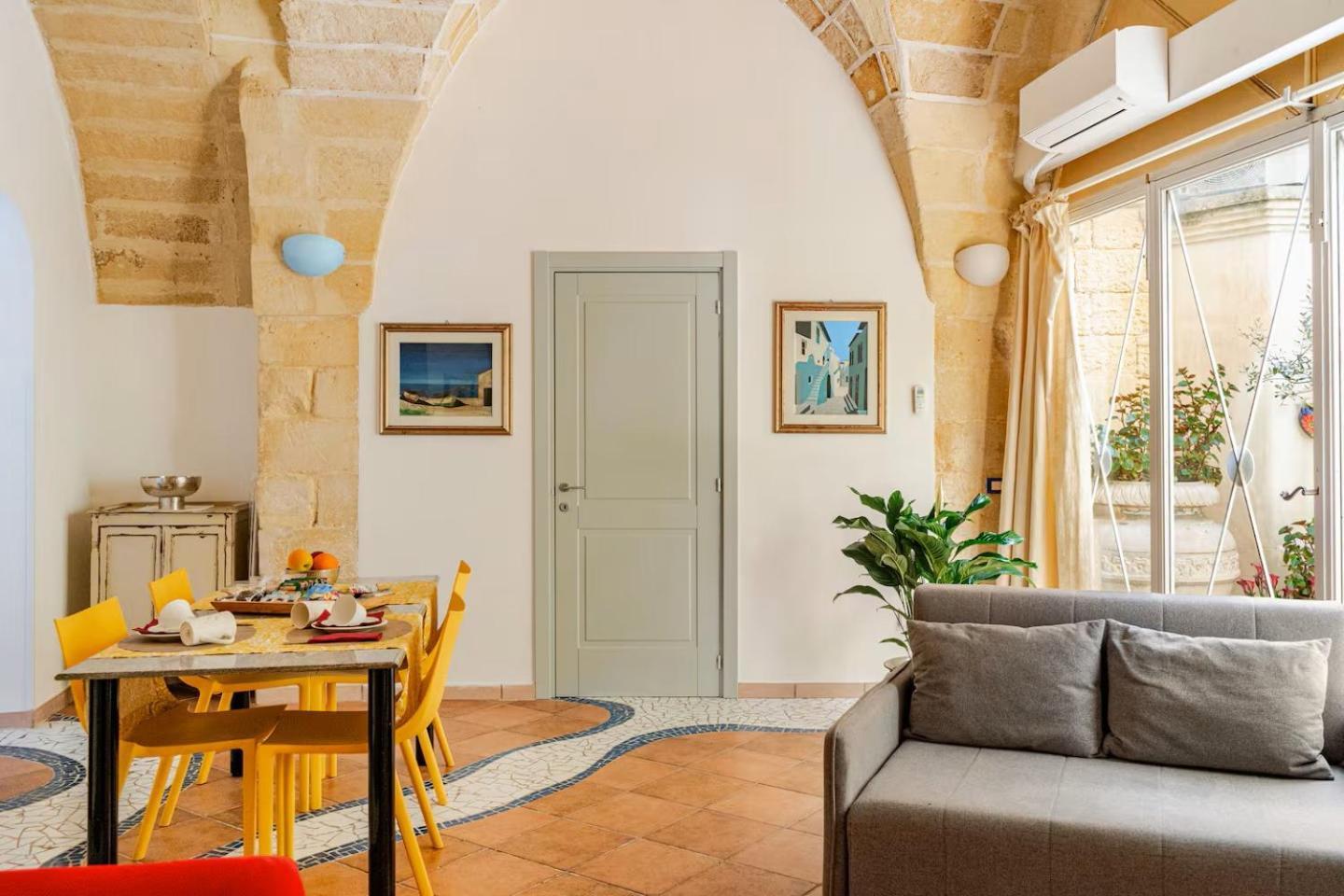 B&B Corte Dei Memoli Di Margiotta Giuseppina Lecce Exterior foto