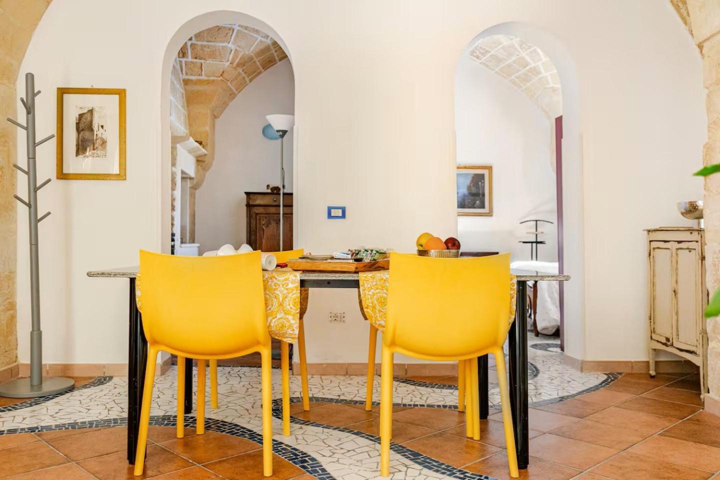 B&B Corte Dei Memoli Di Margiotta Giuseppina Lecce Exterior foto