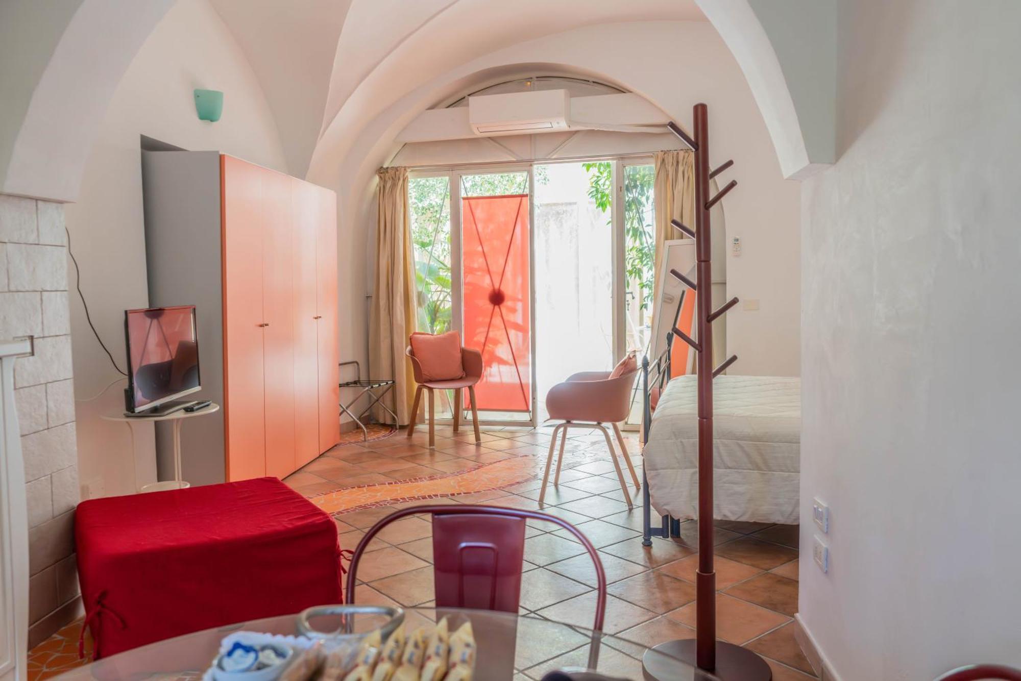 B&B Corte Dei Memoli Di Margiotta Giuseppina Lecce Exterior foto
