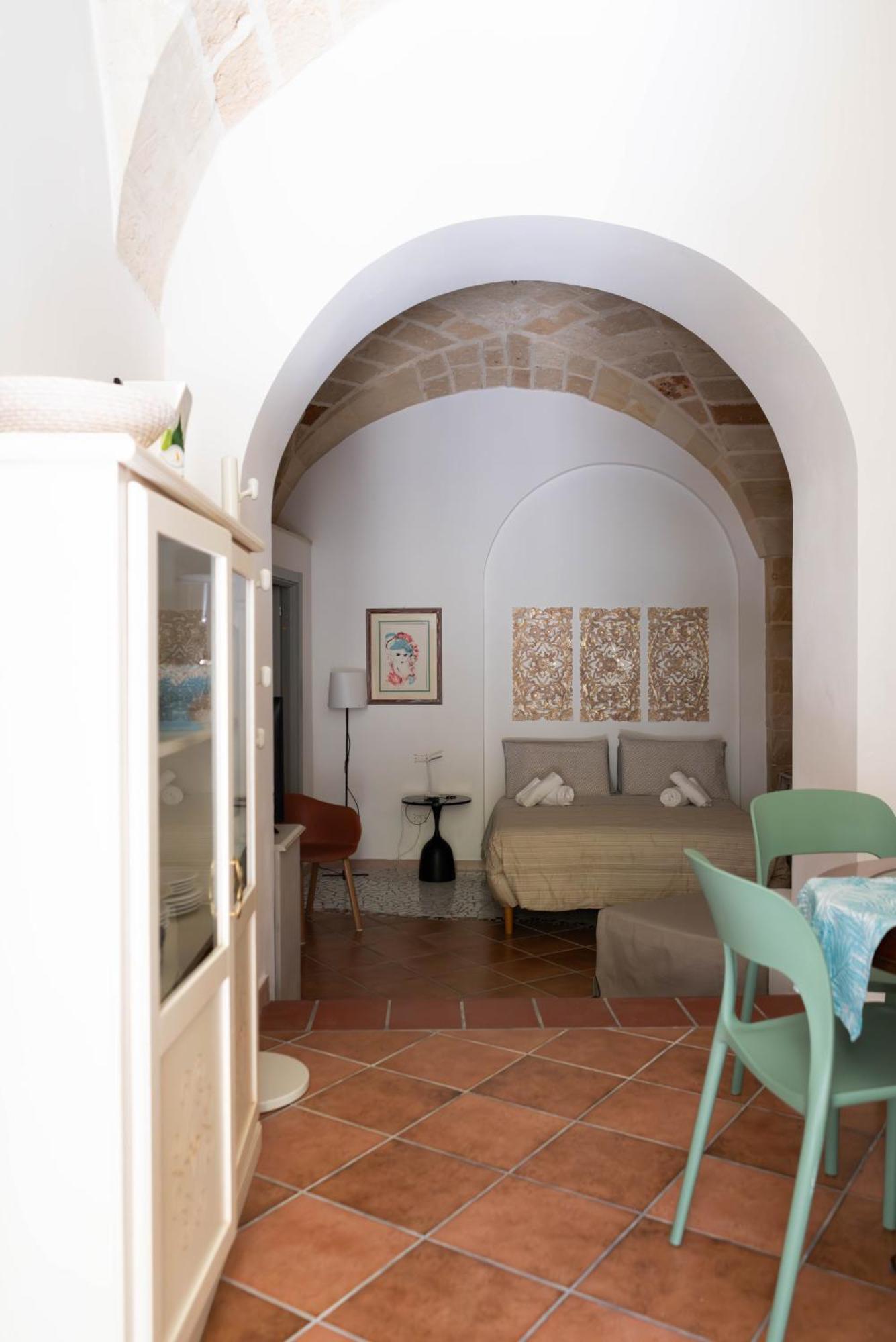 B&B Corte Dei Memoli Di Margiotta Giuseppina Lecce Exterior foto