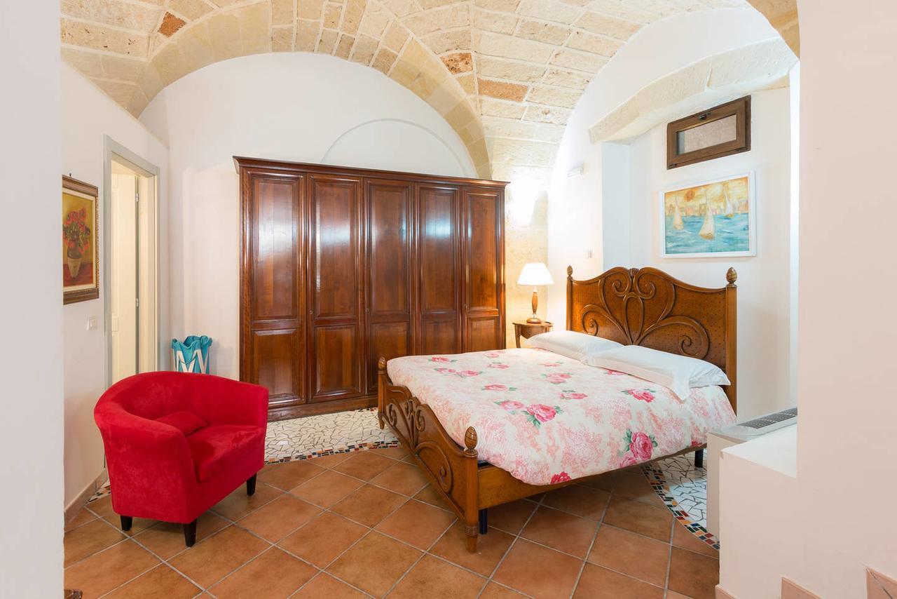 B&B Corte Dei Memoli Di Margiotta Giuseppina Lecce Exterior foto